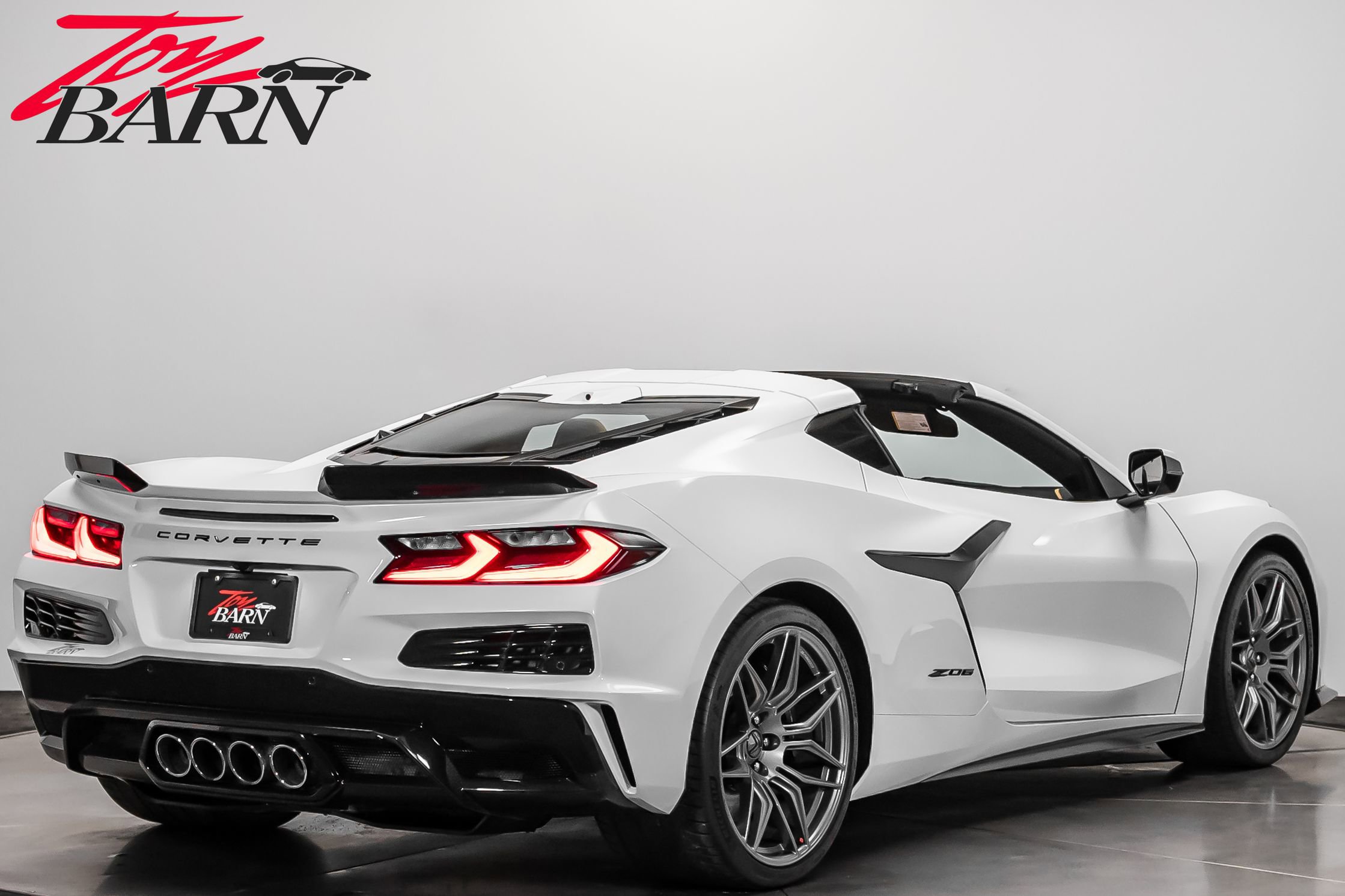 Used 2023 Chevrolet Corvette Z06 w/ Engine Appearance Package image 5