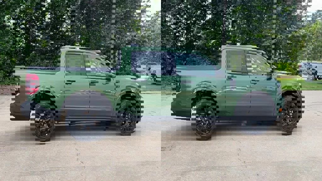 New 2025 Ford Maverick XLT w/ Black Appearance Package image 7