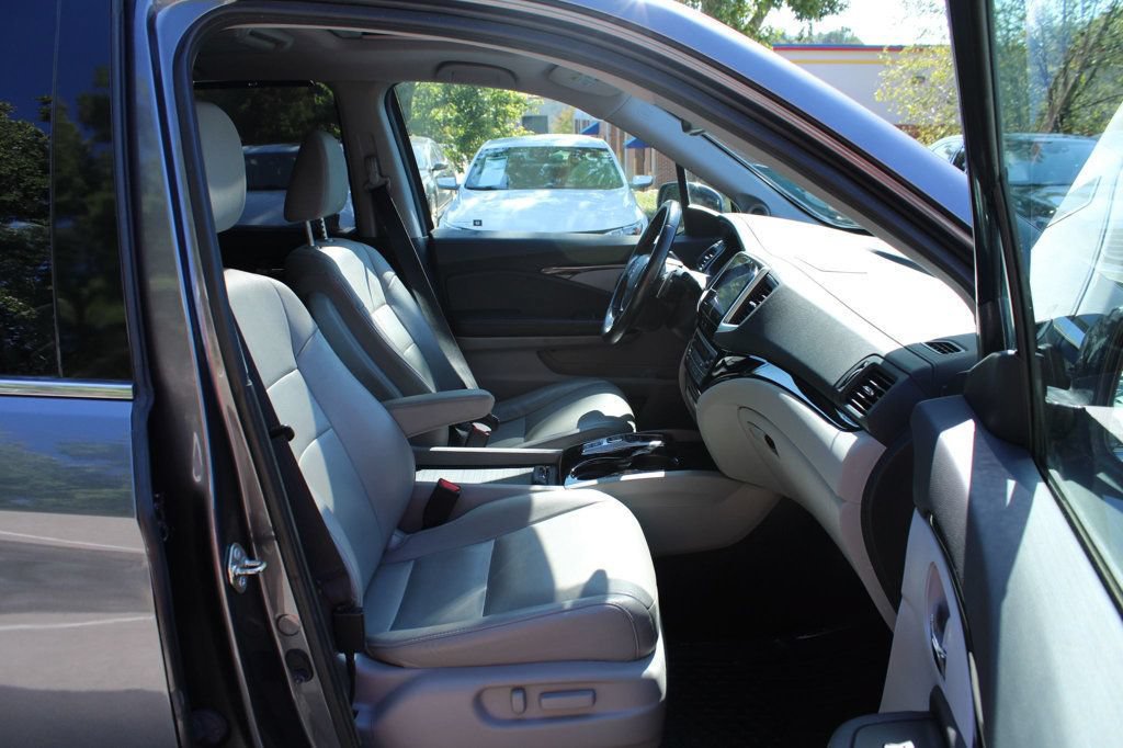 Used 2016 Honda Pilot Touring image 33