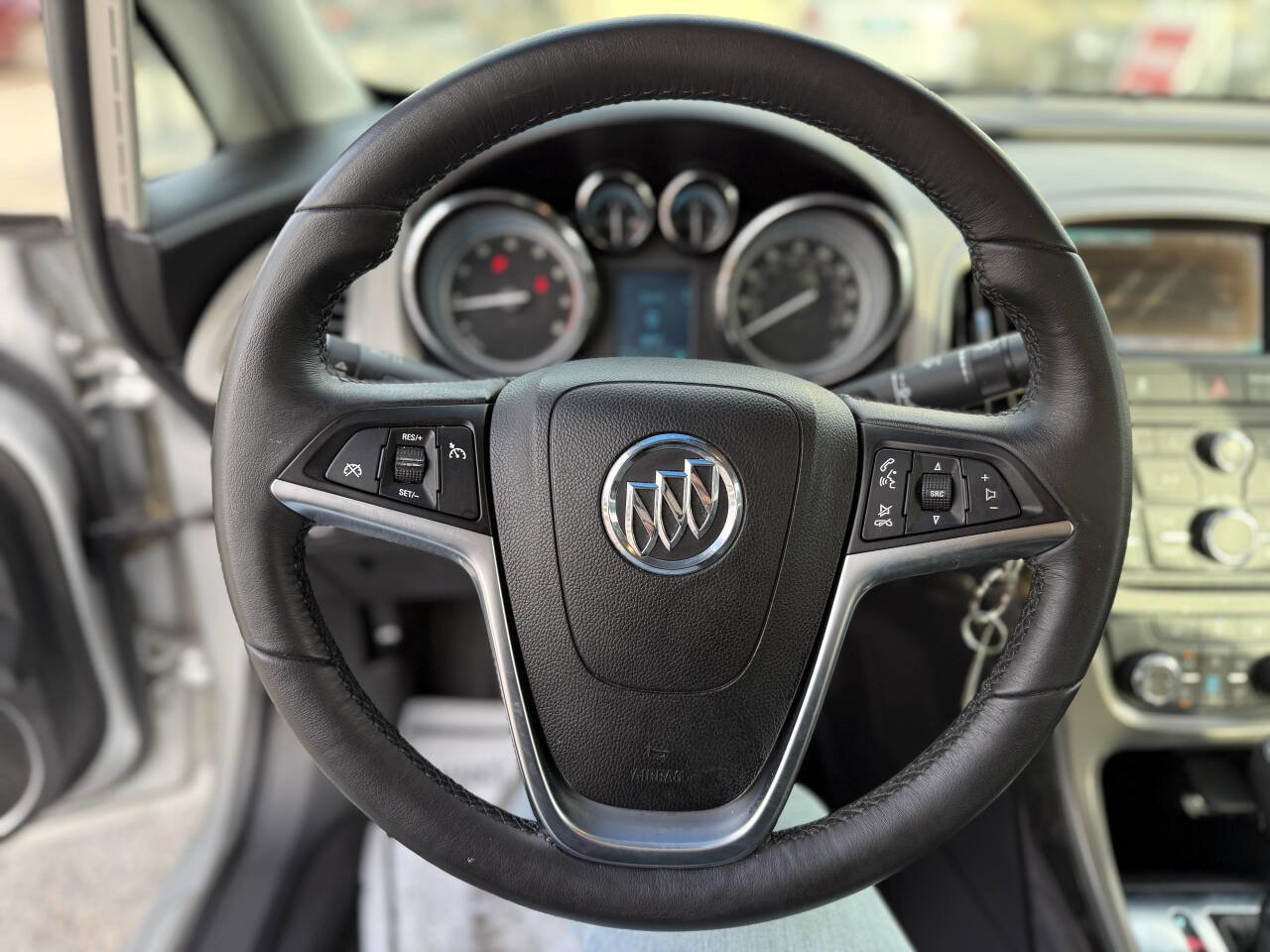 Used 2012 Buick Verano FWD image 14
