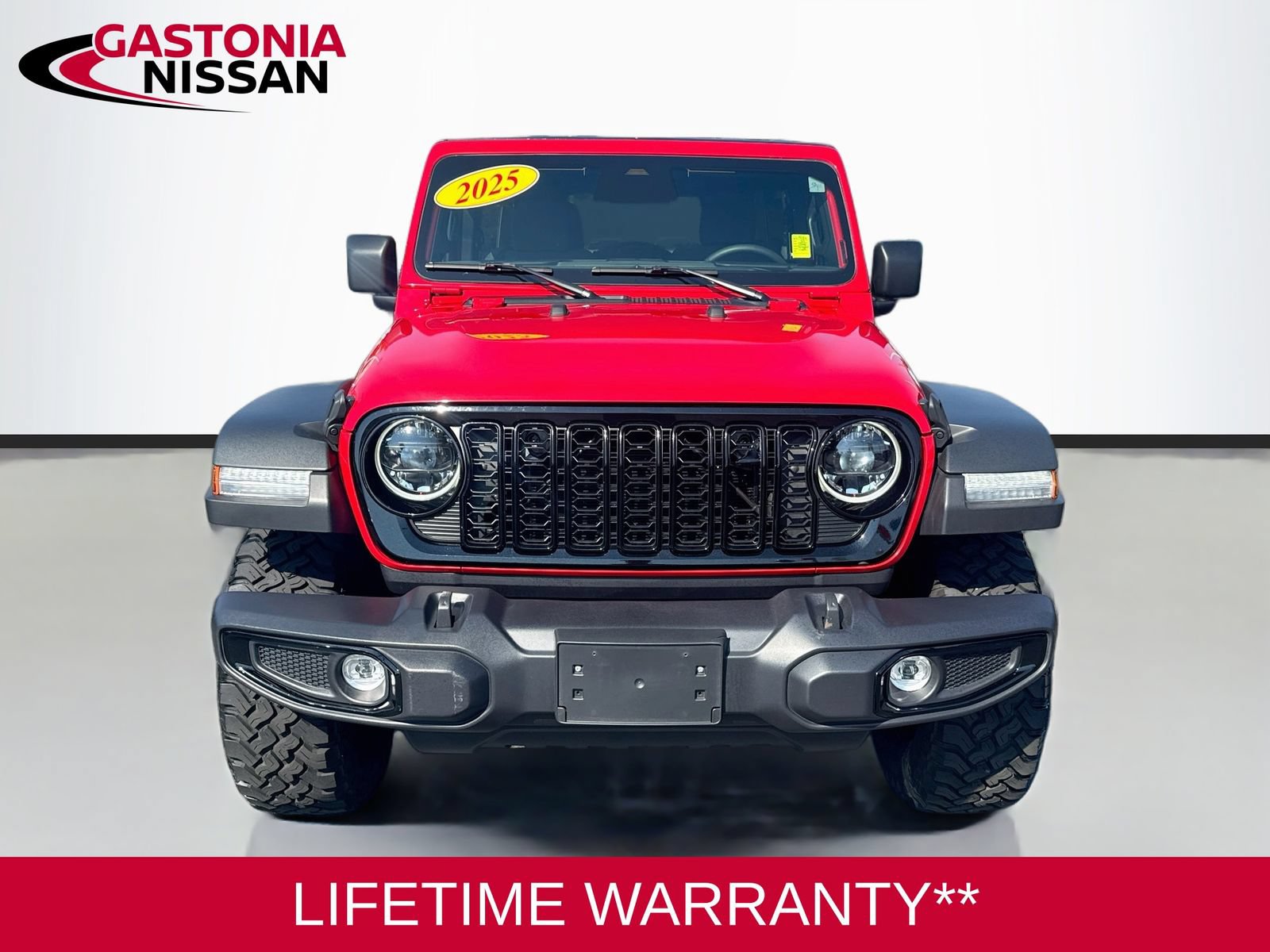 Used 2025 Jeep Wrangler Unlimited Sport AWD/4WD image 2