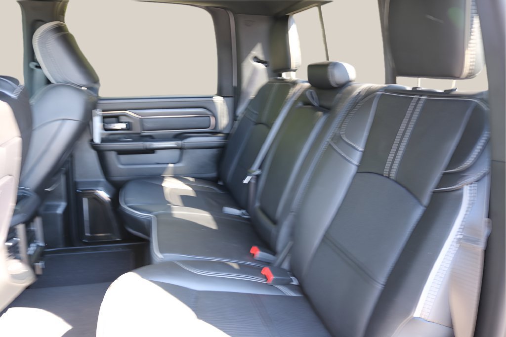 Used 2024 RAM 3500 Limited AWD/4WD image 18