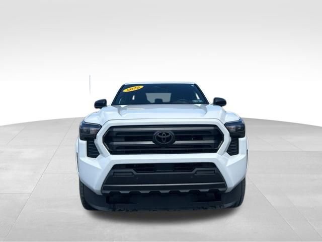 Used 2025 Toyota Tacoma SR w/ SR Upgrade Package image 3