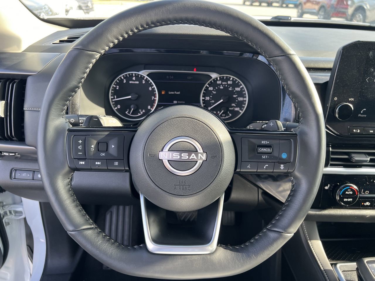 Certified 2025 Nissan Pathfinder SL image 6