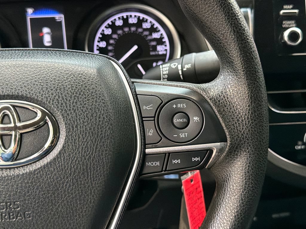 Used 2021 Toyota Camry LE FWD image 27