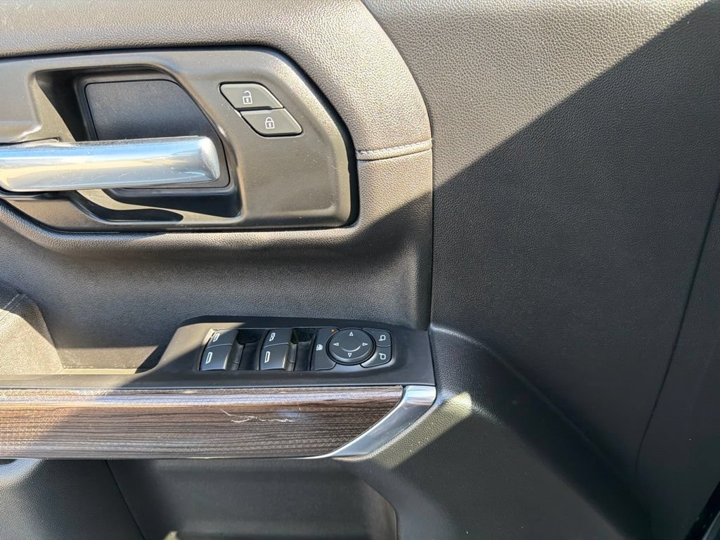 Used 2020 Chevrolet Silverado 1500 LT w/ Texas Edition AWD/4WD image 33