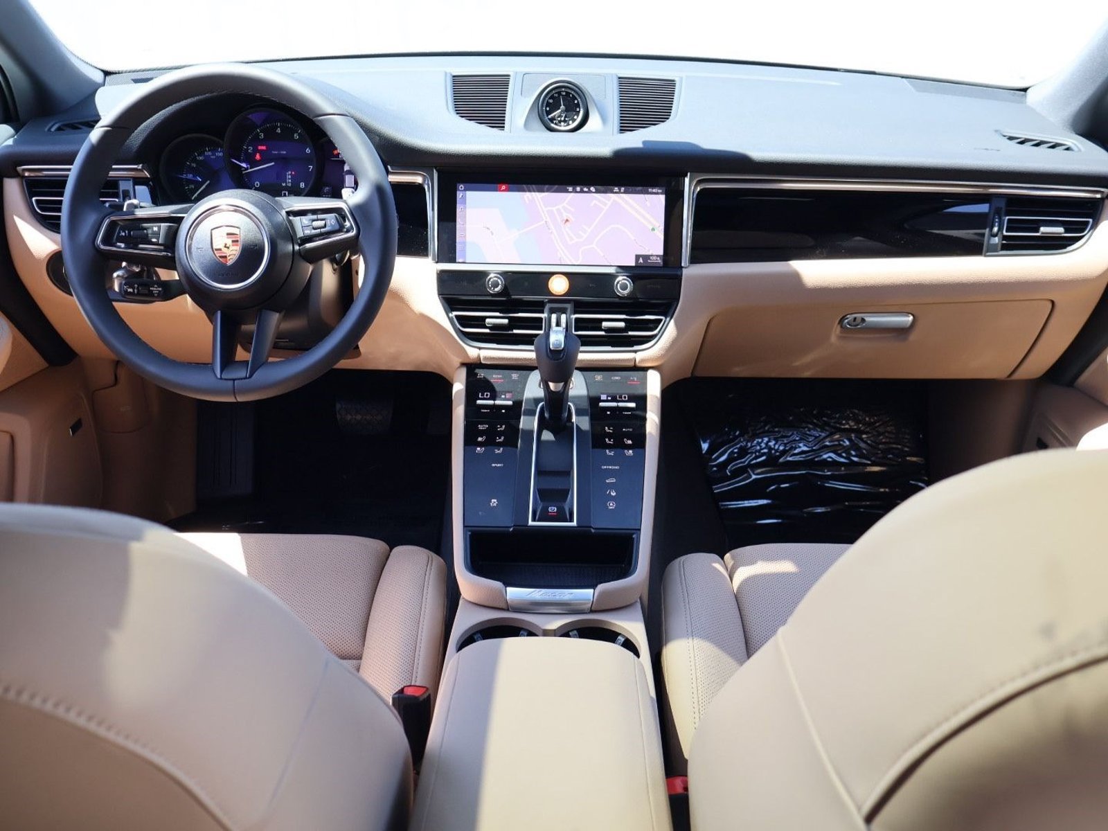 New 2026 Porsche Macan AWD/4WD image 21