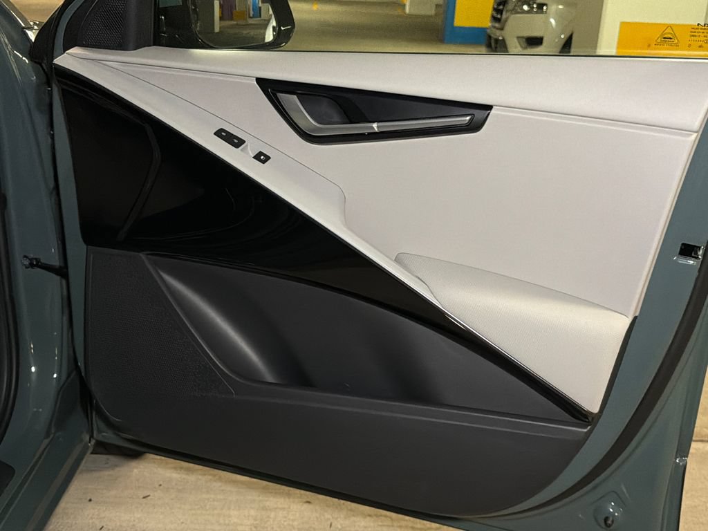 Certified 2023 Kia Niro Wind FWD image 15