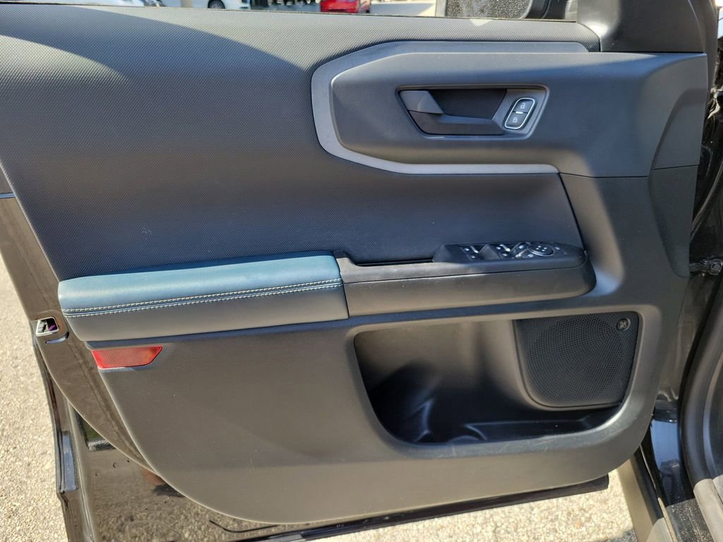 Used 2021 Ford Bronco Sport Outer Banks w/ Outer Banks Package AWD/4WD image 16