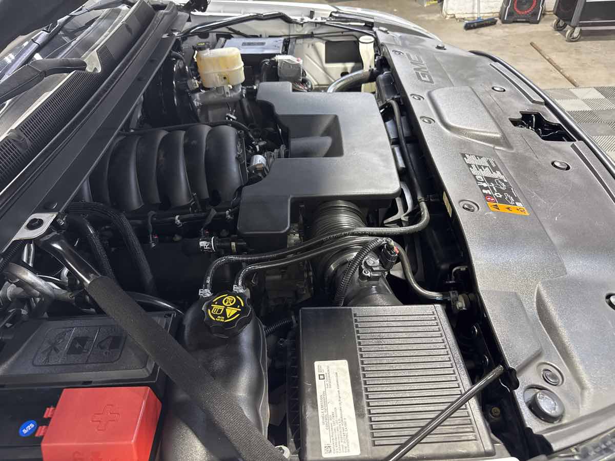 Used 2019 GMC Yukon Denali w/ Denali Ultimate Package AWD/4WD image 32