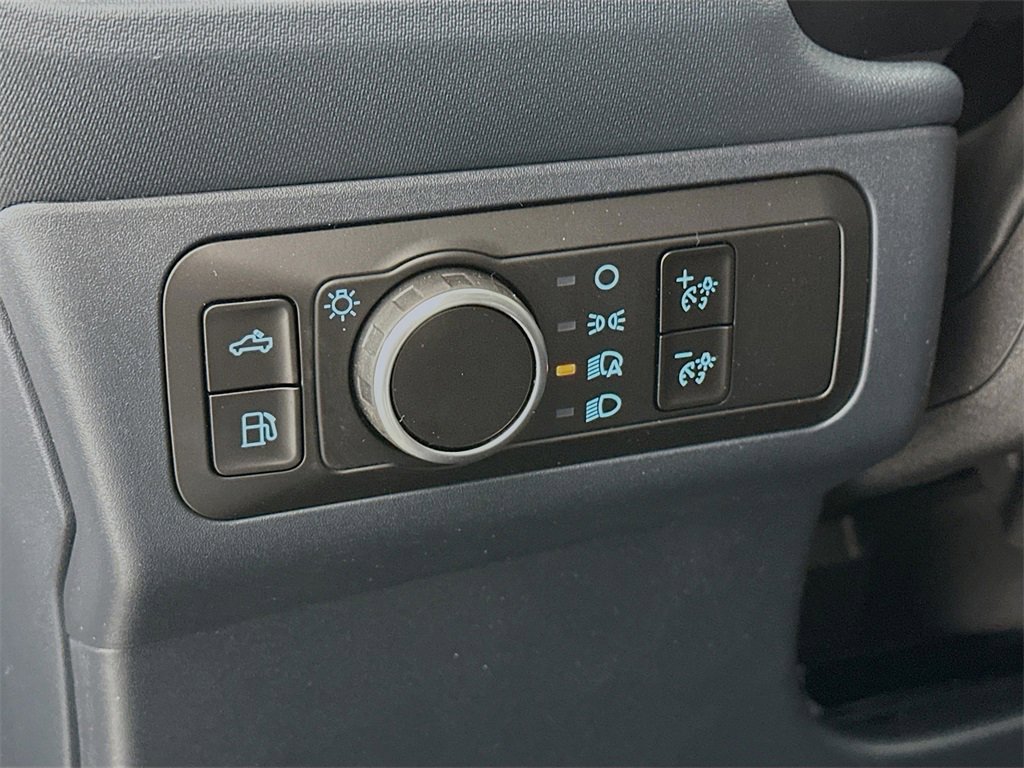 New 2025 Ford Maverick XL image 10