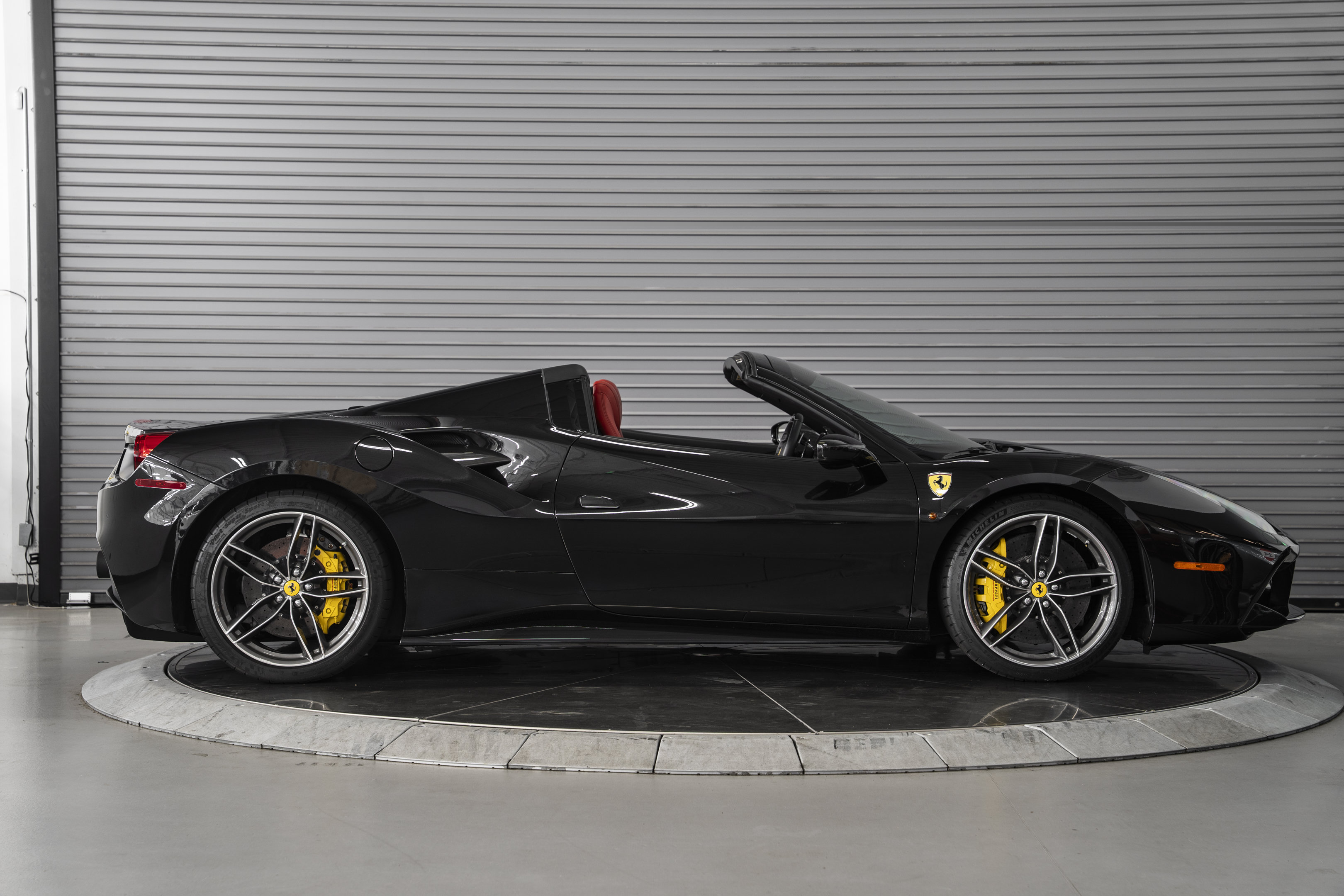 Used 2016 Ferrari 488 Spider RWD image 6
