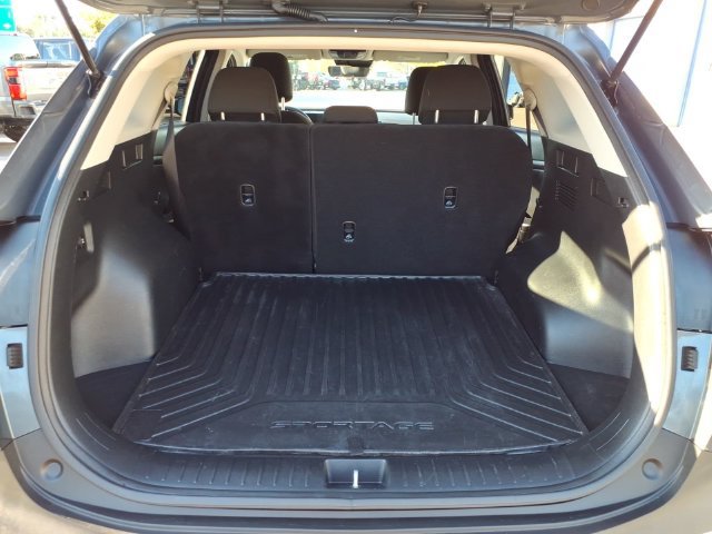 Used 2024 Kia Sportage LX AWD/4WD image 11