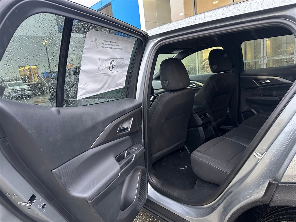 New 2026 Chevrolet Equinox EV LT image 16