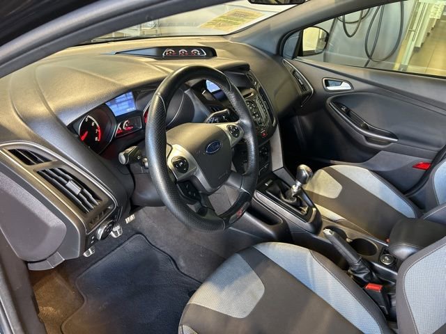 Used 2014 Ford Focus ST image 48