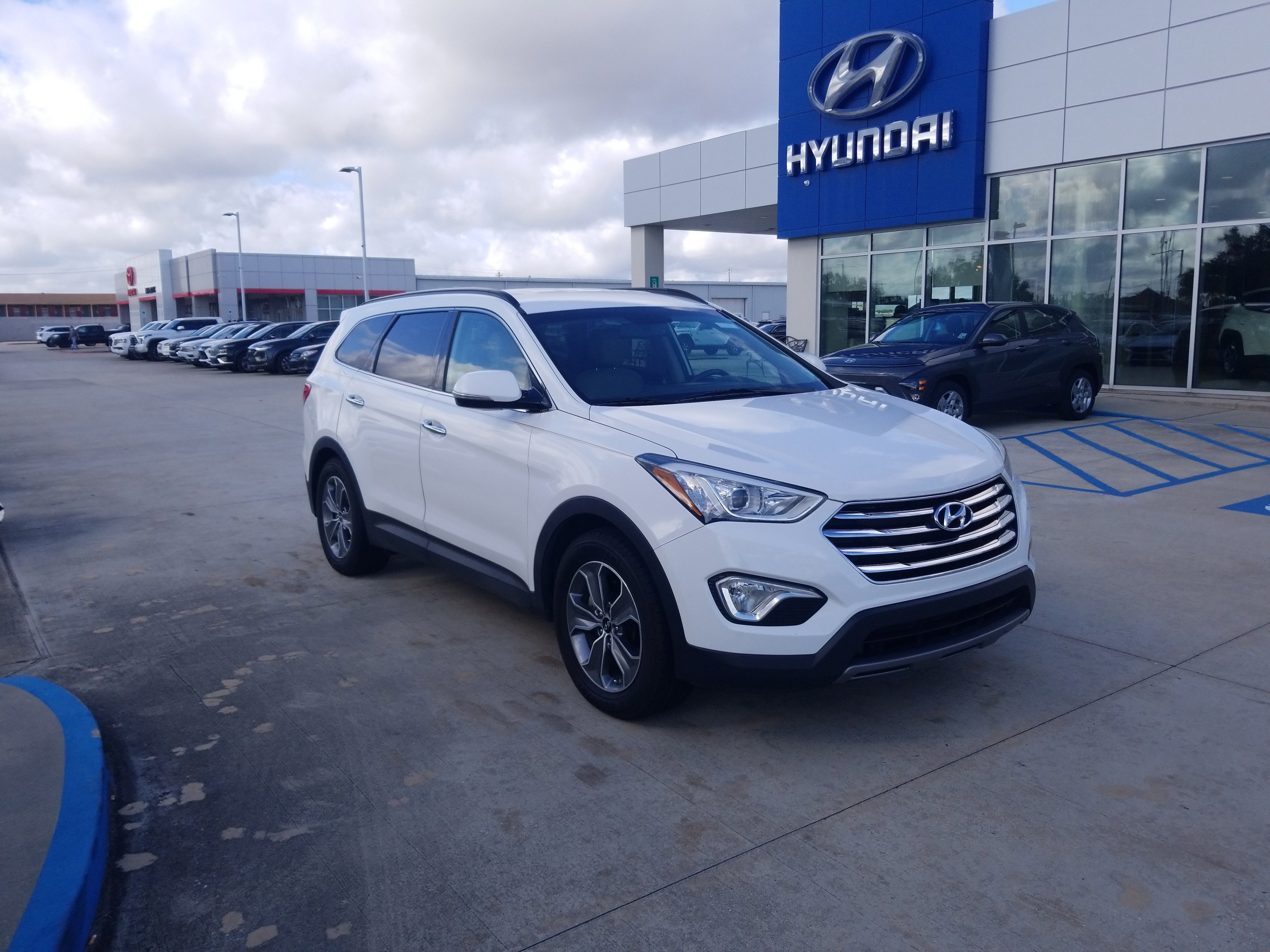 Used 2014 Hyundai Santa Fe Limited image 1