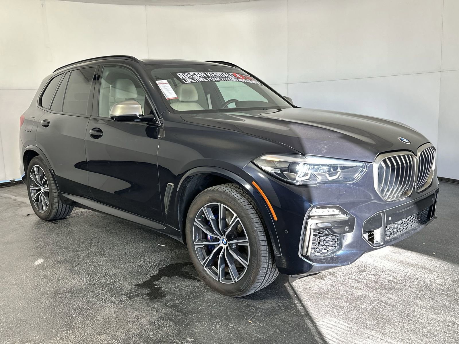 Used 2020 BMW X5 M50i w/ Premium Package AWD/4WD image 2