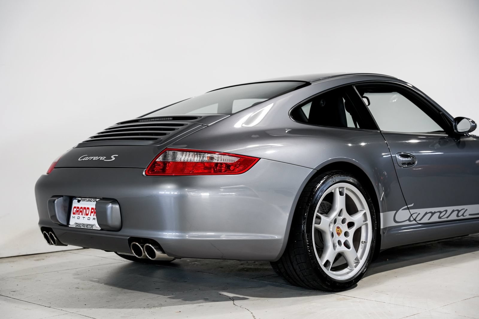 Used 2005 Porsche 911 Carrera S RWD image 33