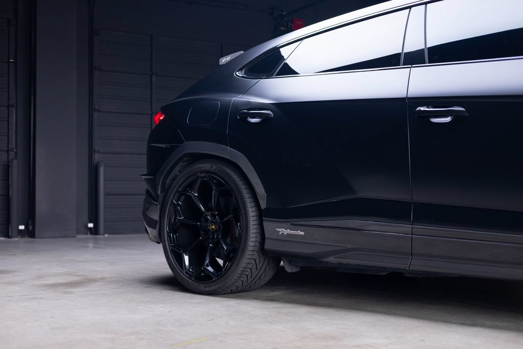 Used 2024 Lamborghini Urus Performante AWD/4WD image 14