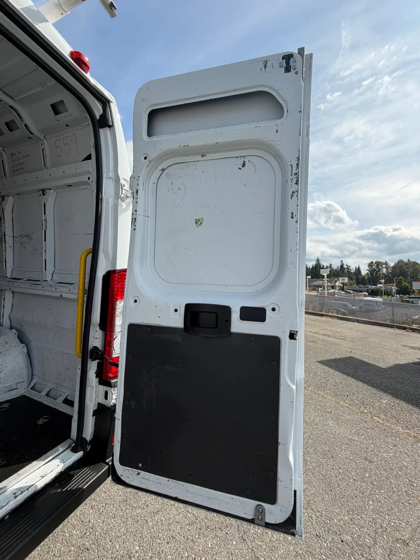 Used 2023 RAM ProMaster 3500 FWD image 21
