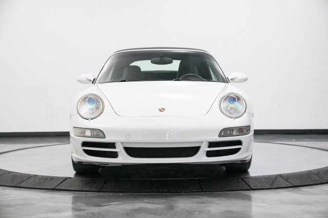Used 2005 Porsche 911 Carrera image 9