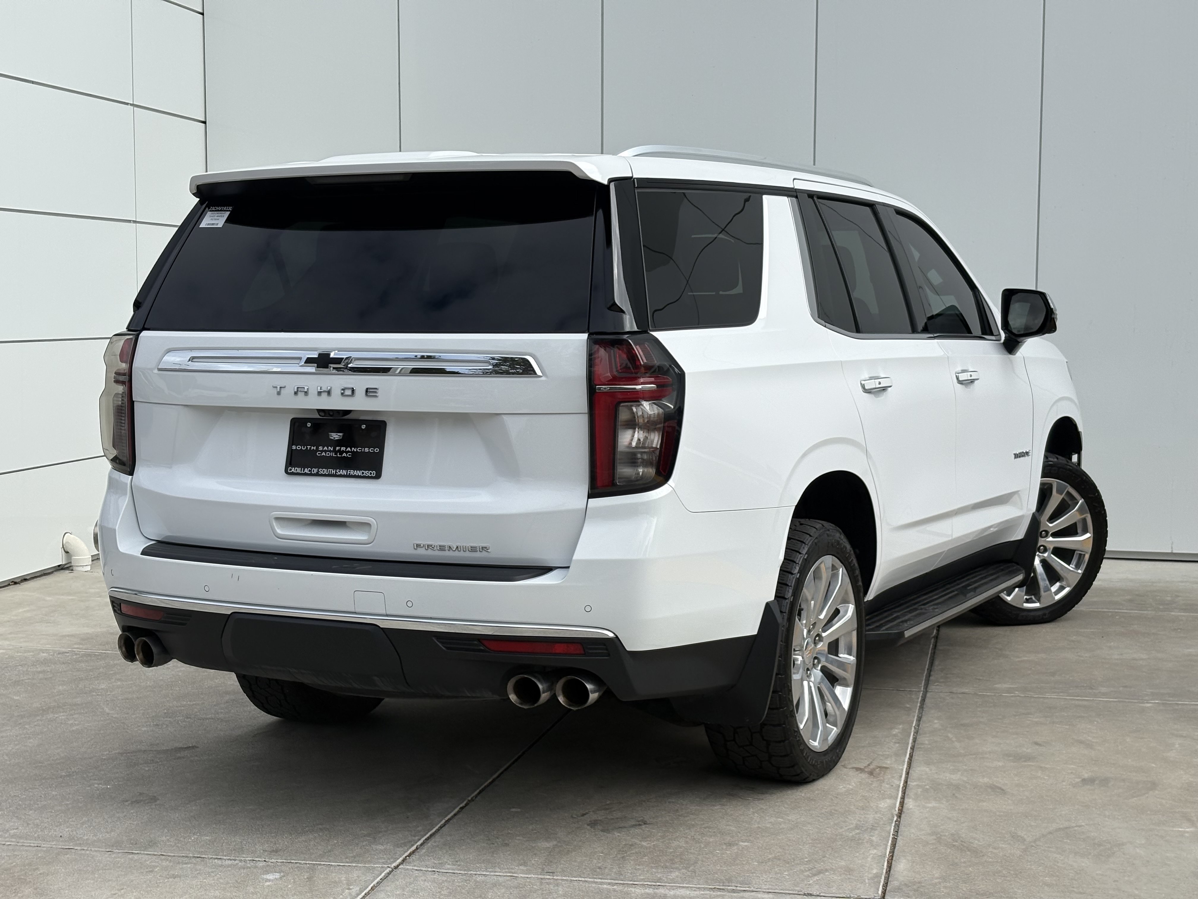 Used 2023 Chevrolet Tahoe Premier w/ Premium Package AWD/4WD image 7
