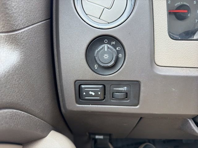 Used 2010 Ford F150 XLT image 17