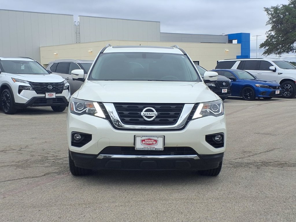 Used 2018 Nissan Pathfinder Platinum w/ Cargo Package FWD image 8