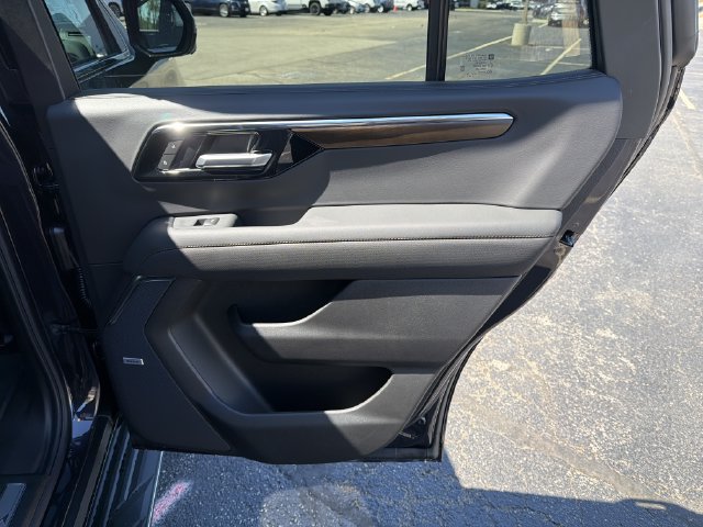 New 2026 Chevrolet Tahoe High Country w/ Sun And Tow Package AWD/4WD image 30