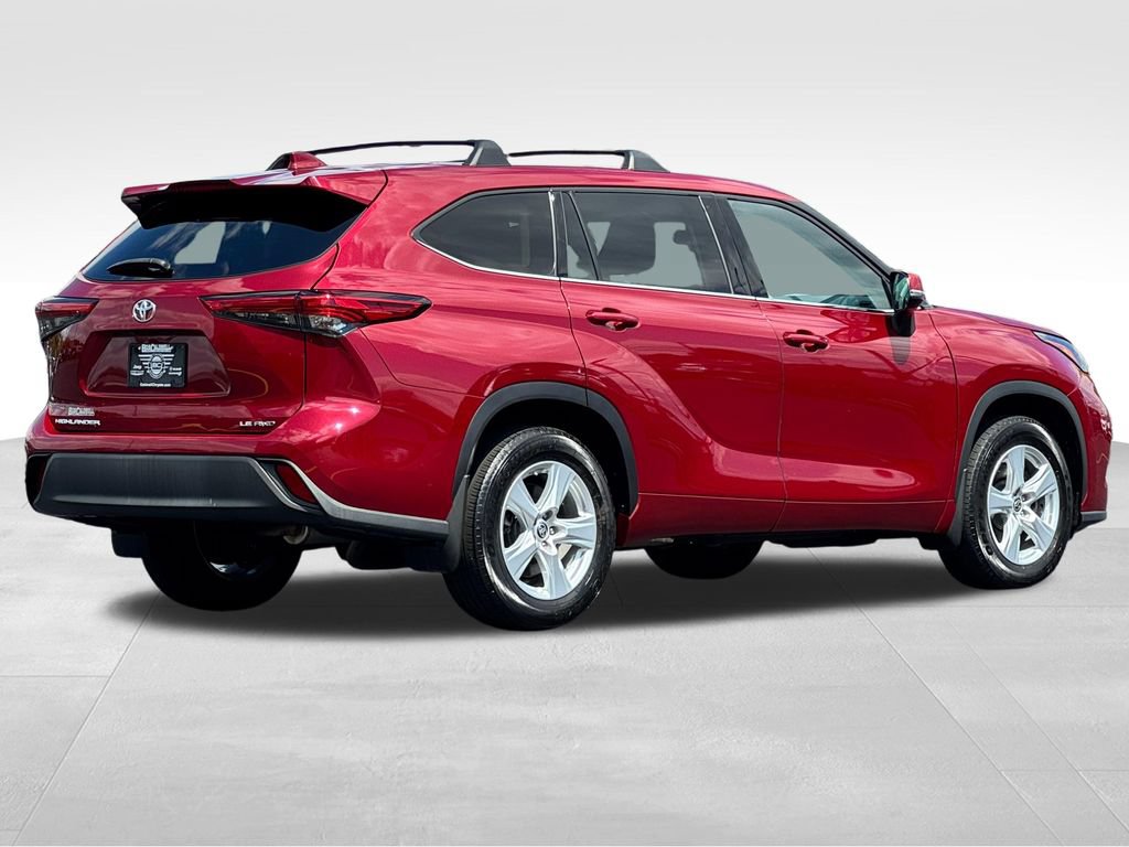 Used 2020 Toyota Highlander LE AWD/4WD image 7
