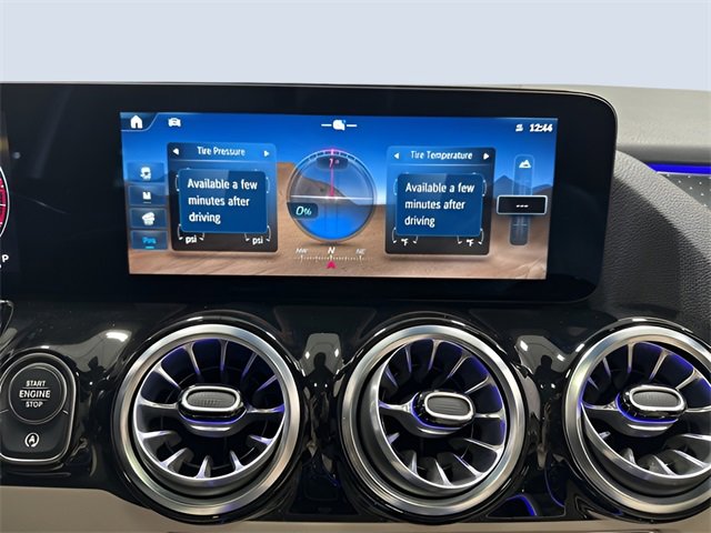 Used 2025 Mercedes-Benz GLA 250 4MATIC image 24