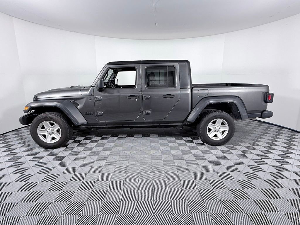 Used 2023 Jeep Gladiator Sport image 7
