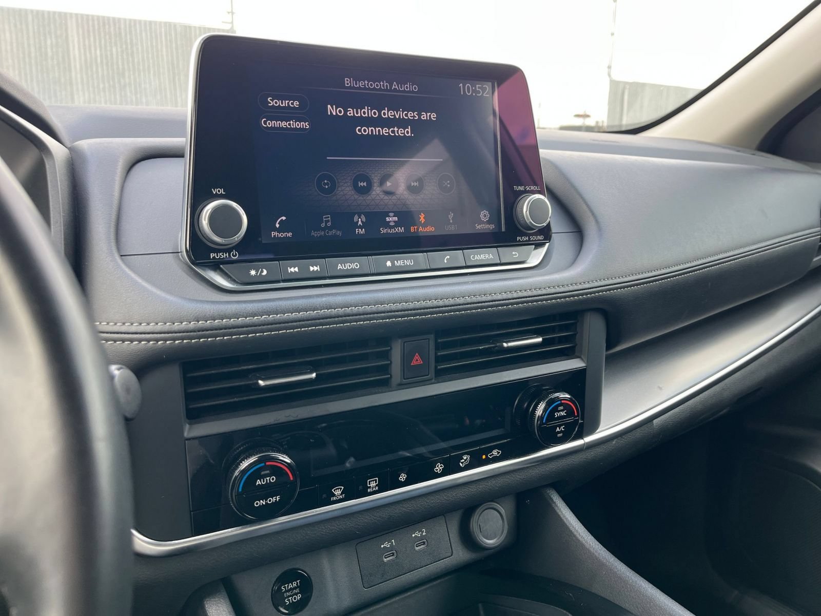 Used 2025 Nissan Rogue SV AWD/4WD image 19
