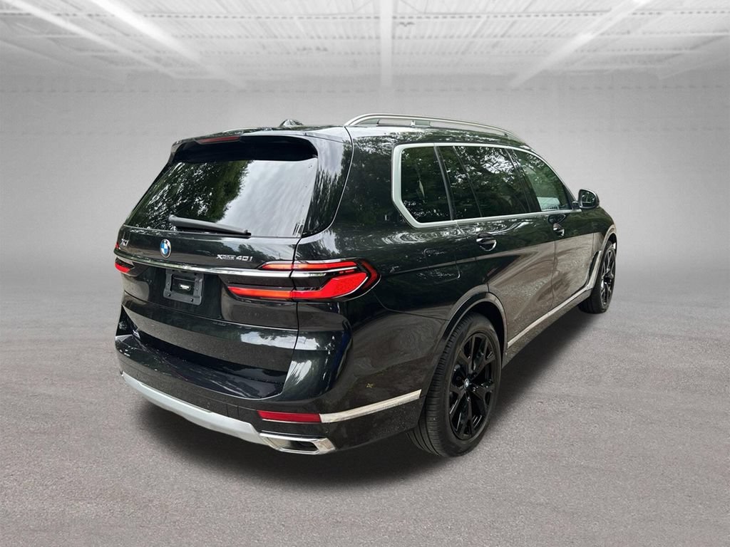 Used 2024 BMW X7 xDrive40i AWD/4WD image 5
