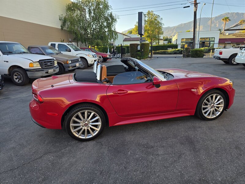 Used 2017 FIAT 124 Spider Lusso RWD image 14