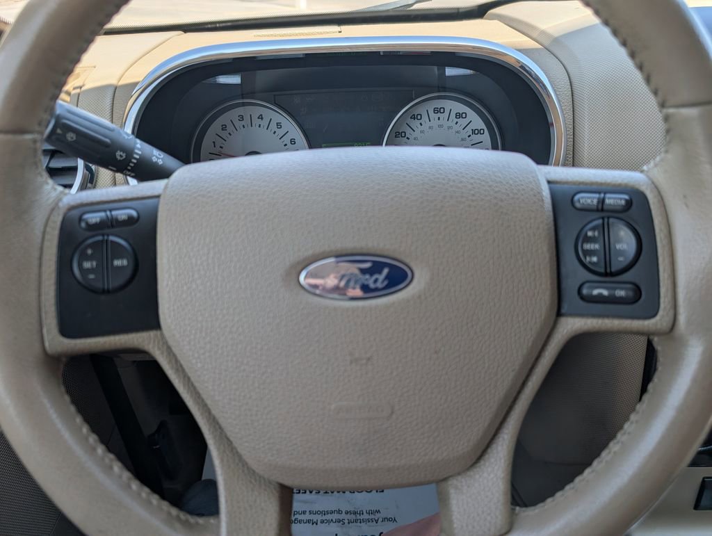 Used 2010 Ford Explorer Sport Trac XLT RWD image 19