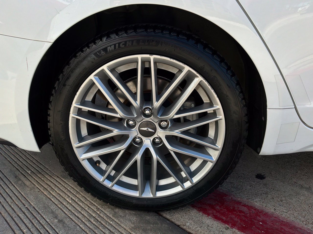 Used 2021 Genesis G70 2.0T RWD image 9