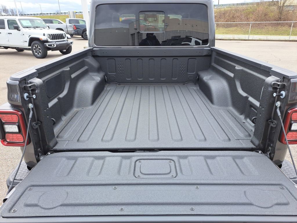 New 2026 Jeep Gladiator Mojave AWD/4WD image 6