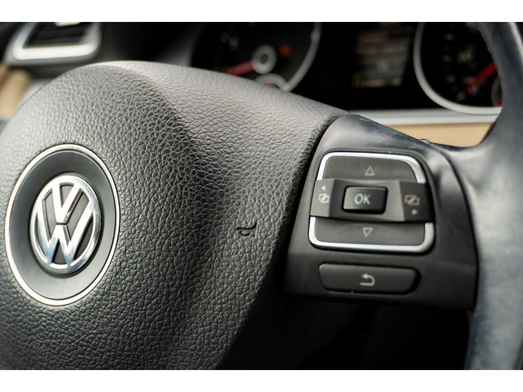 Used 2014 Volkswagen CC Sport image 24