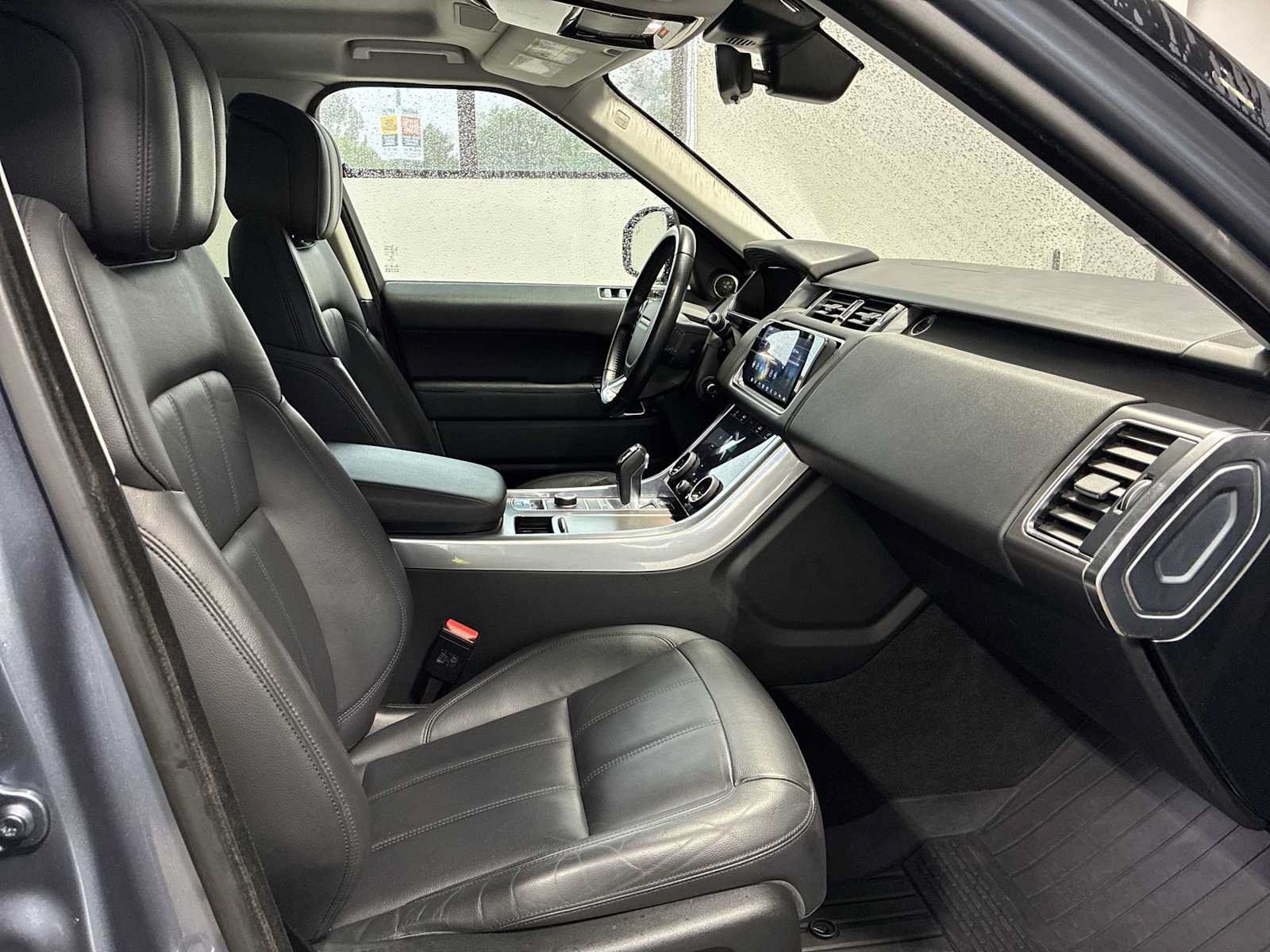 Used 2021 Land Rover Range Rover Sport SE AWD/4WD image 25