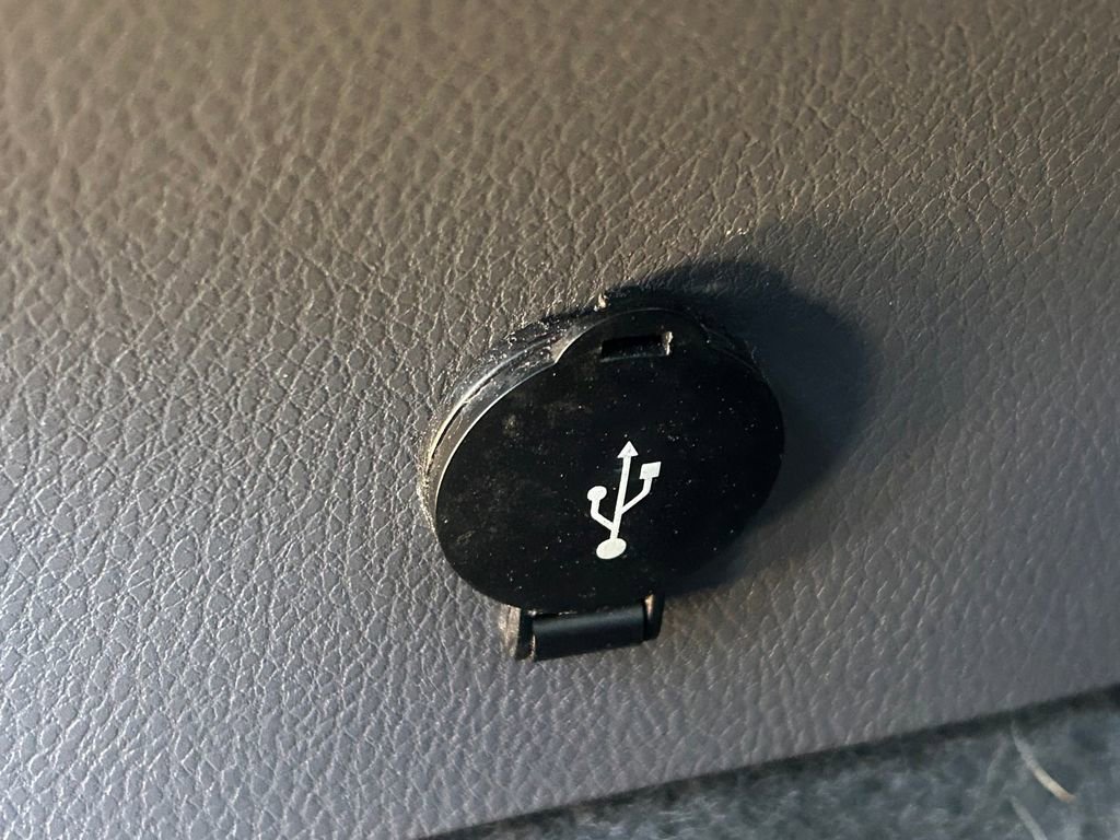 Used 2018 Toyota Camry LE FWD image 20