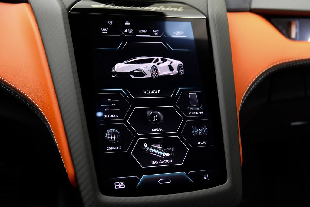 Used 2025 Lamborghini Revuelto AWD/4WD image 36