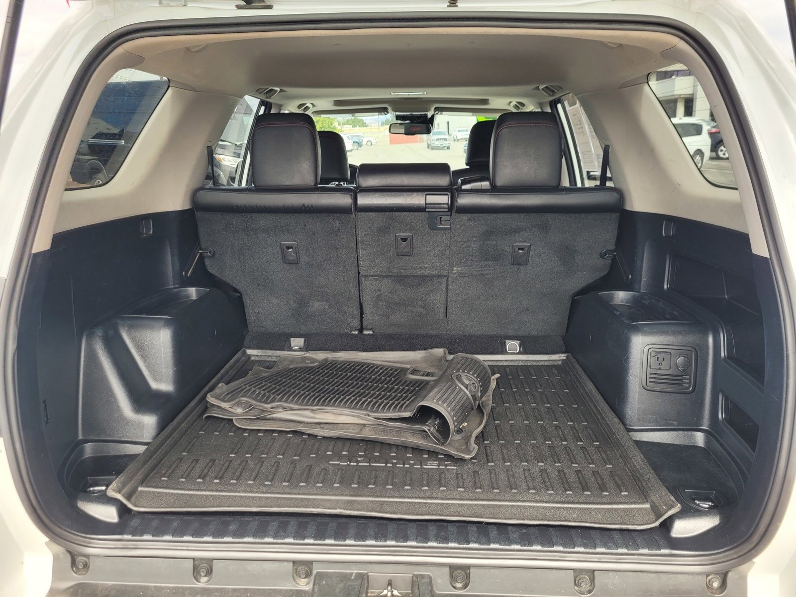 Used 2024 Toyota 4Runner TRD Off-Road Premium image 10