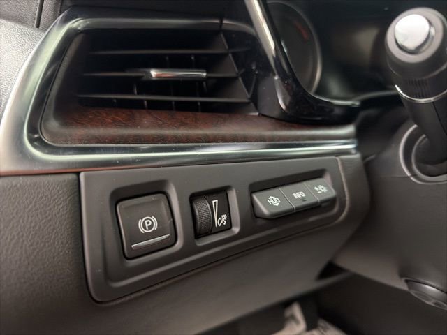 Used 2019 Cadillac XT5 Premium Luxury w/ Driver Assist Package image 21