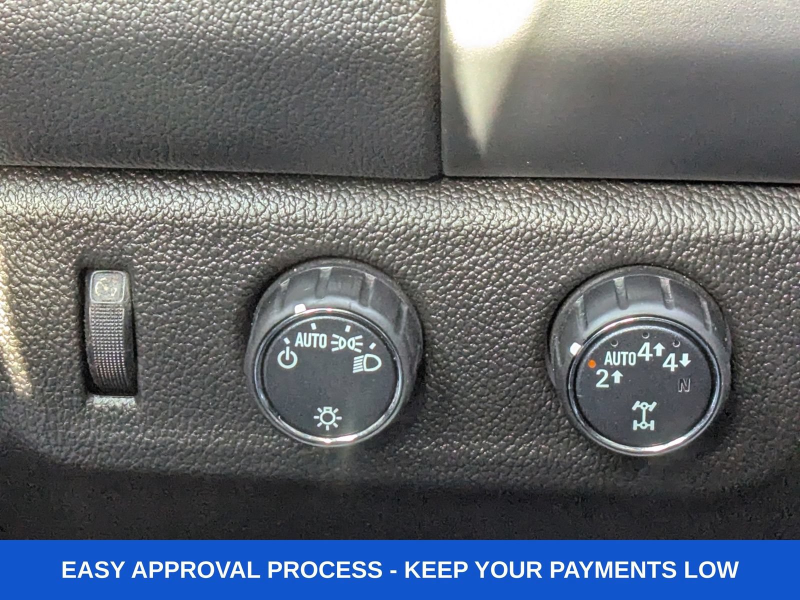 Used 2021 Chevrolet Colorado LT w/ Fleet Safety Package AWD/4WD image 39