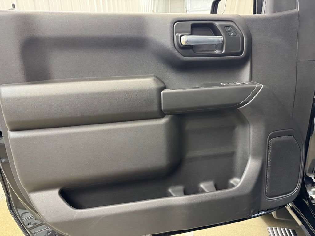 New 2026 GMC Sierra 1500 Pro AWD/4WD image 9