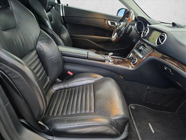Used 2014 Mercedes-Benz SL 550 image 18