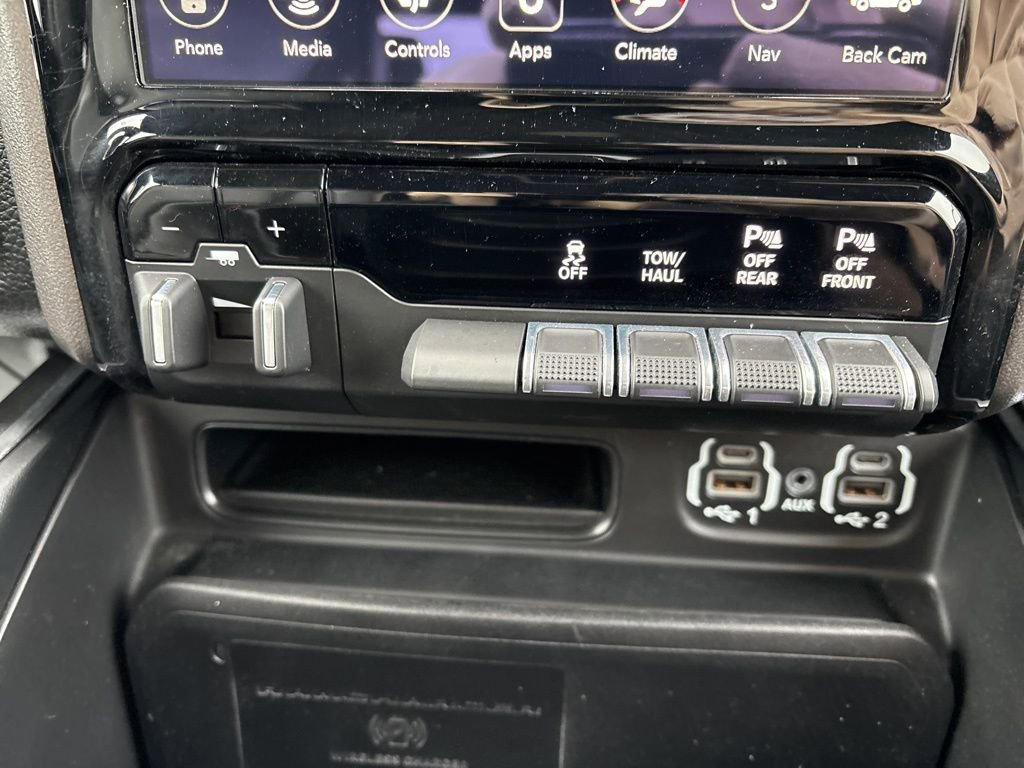 Used 2021 RAM 1500 Laramie w/ Night Edition image 30