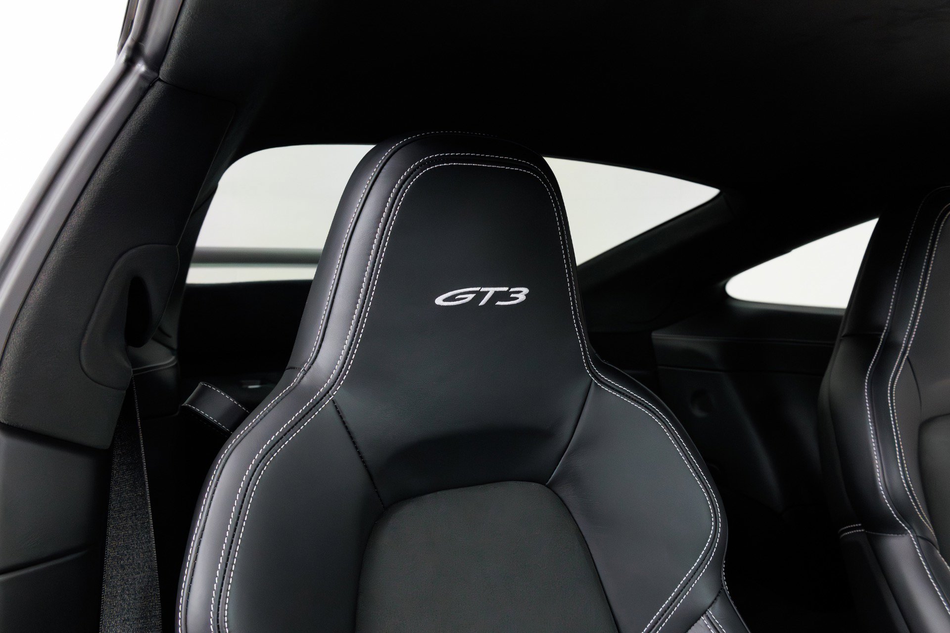 Used 2022 Porsche 911 GT3 RWD image 36