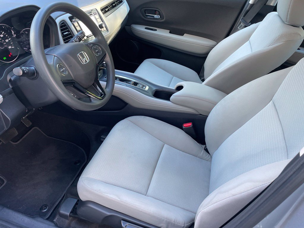 Certified 2020 Honda HR-V LX image 9